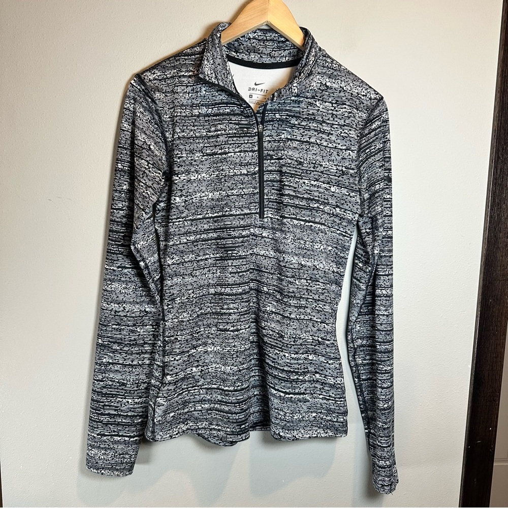 Nike Women’s Dri-fit Running Gray Black White Print Quarter-Zip Fitted Pullover